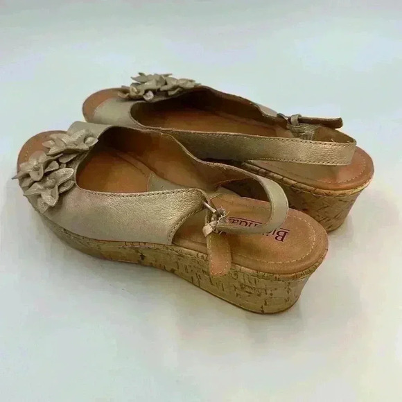 BJORNDAL Daphne Gold Open Toe Wedge Sandal. Leather Upper. - Picture 3 of 8